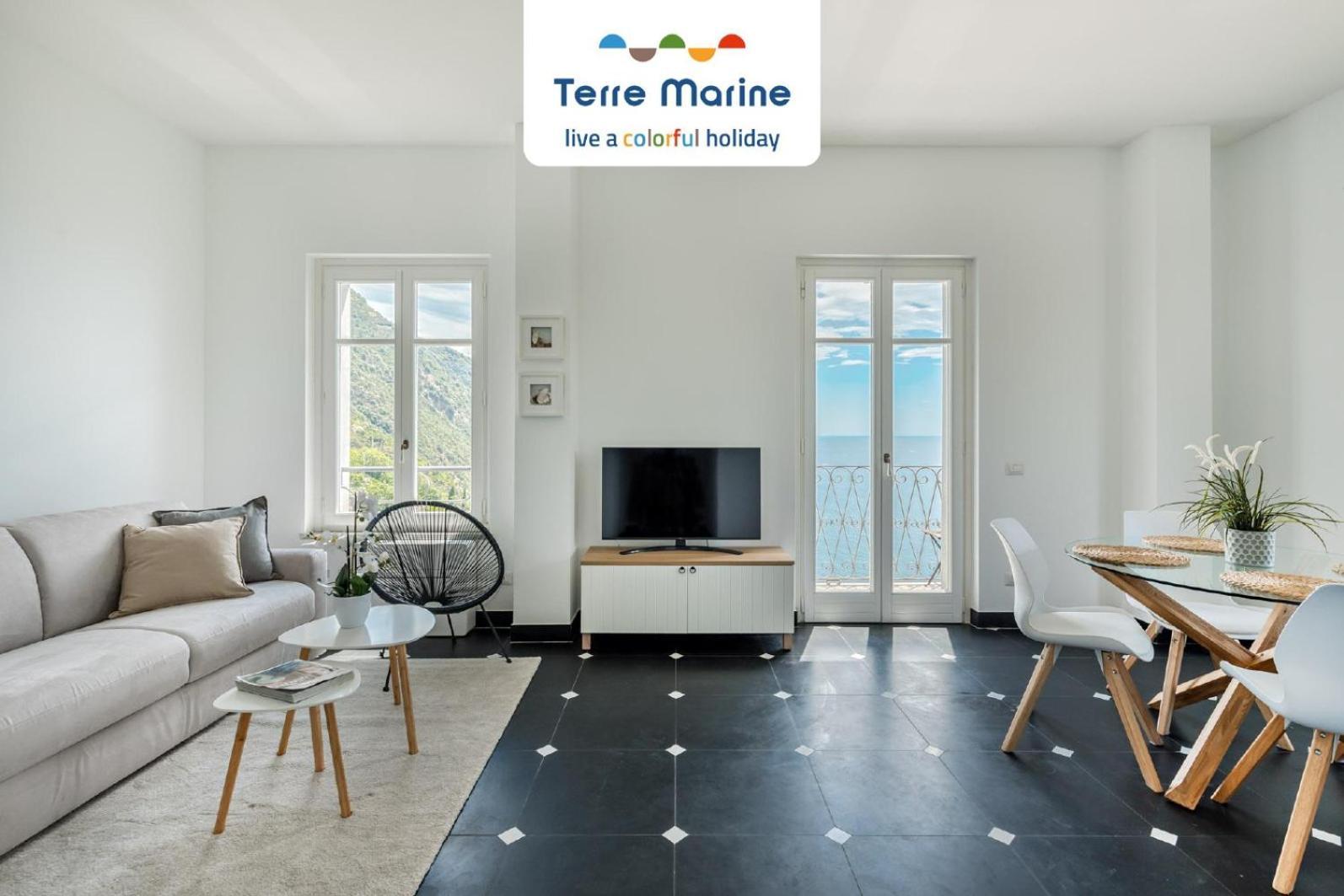 Sea Breeze Flat, Terre Marine Appartement *